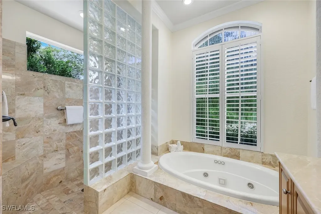 12531 Colliers Reserve Drive Naples FL 34110