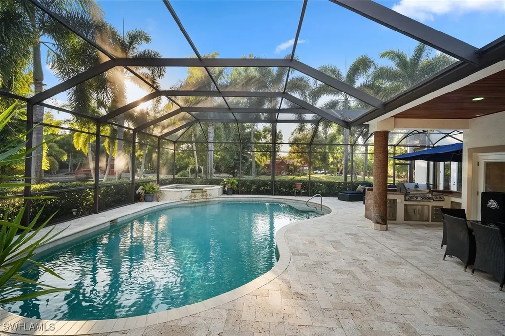 1805 Heritage Trail Naples FL 34112