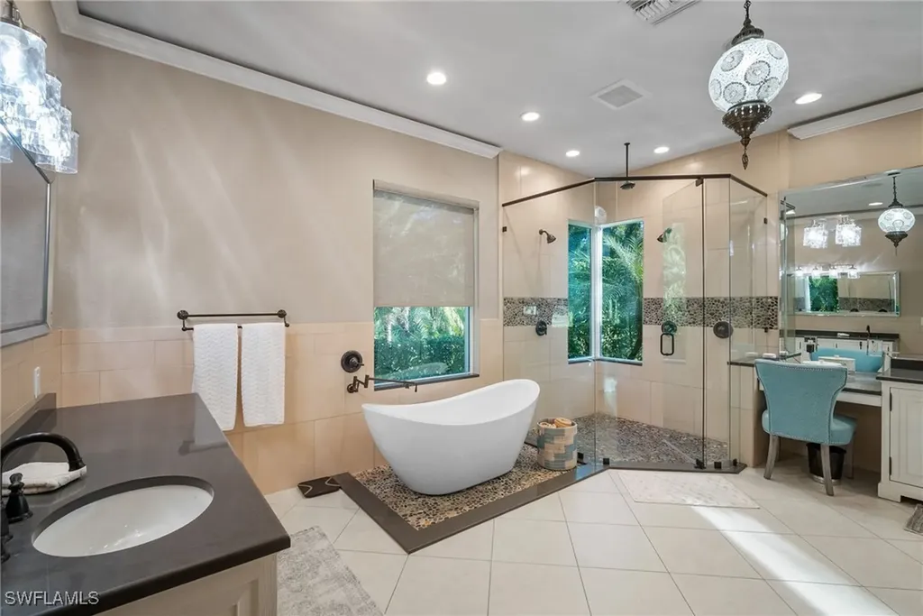 1805 Heritage Trail Naples FL 34112