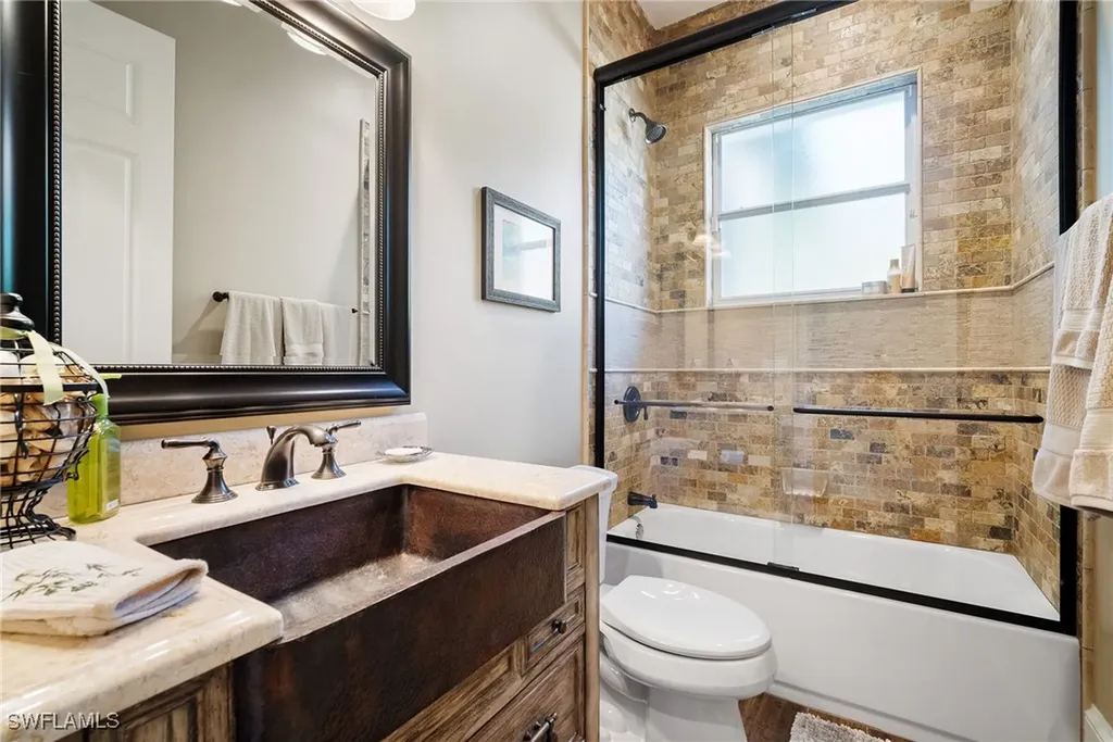 1805 Heritage Trail Naples FL 34112