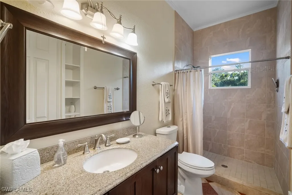 1805 Heritage Trail Naples FL 34112