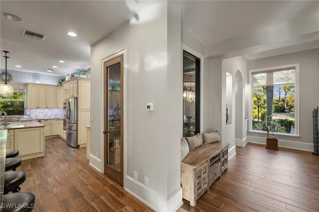 1805 Heritage Trail Naples FL 34112