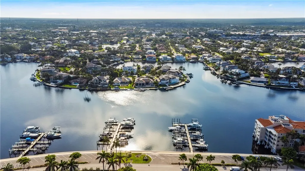 4651 Gulf Shore Boulevard N Naples FL 34103