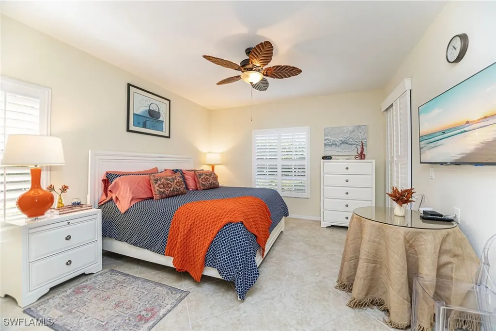 823 Tanbark Drive Naples FL 34108