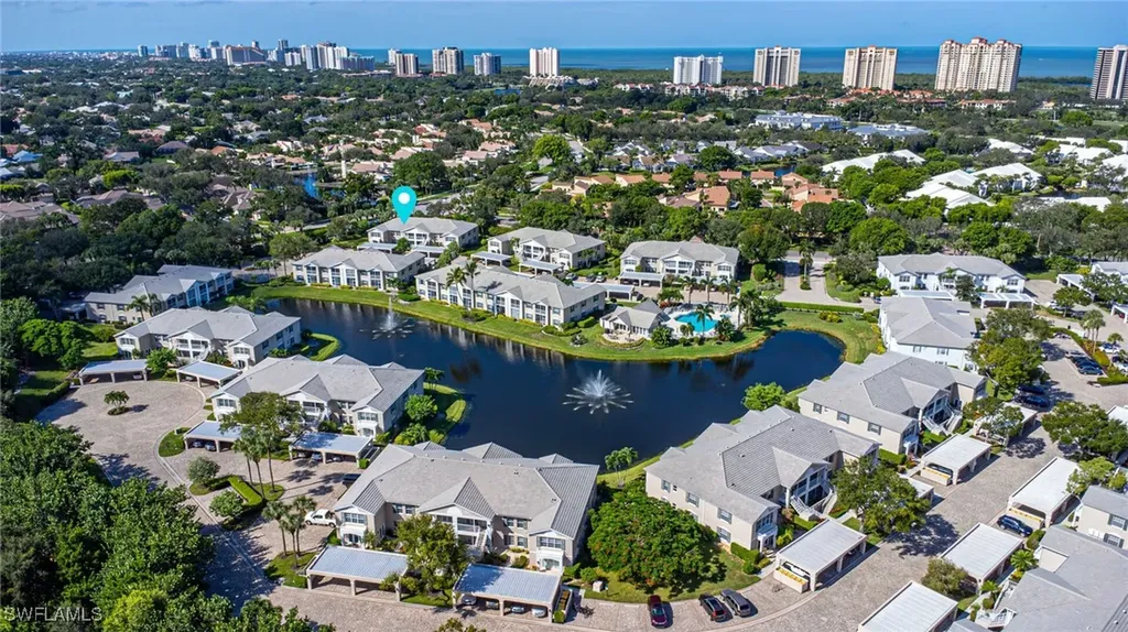 823 Tanbark Drive Naples FL 34108