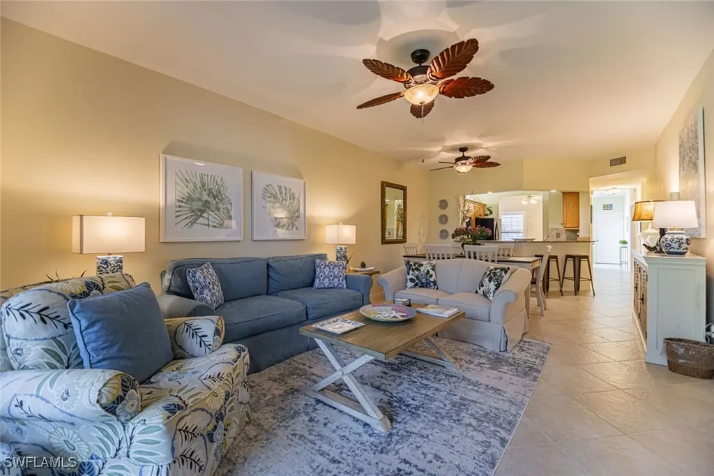 823 Tanbark Drive Naples FL 34108