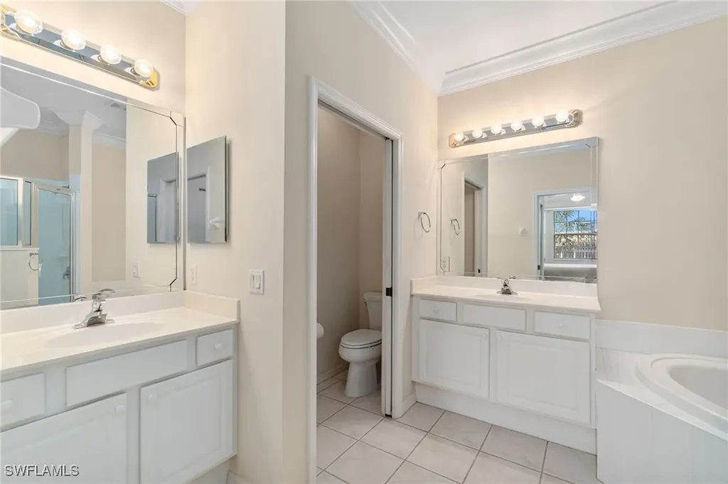 3965 Bishopwood Court E Naples FL 34114