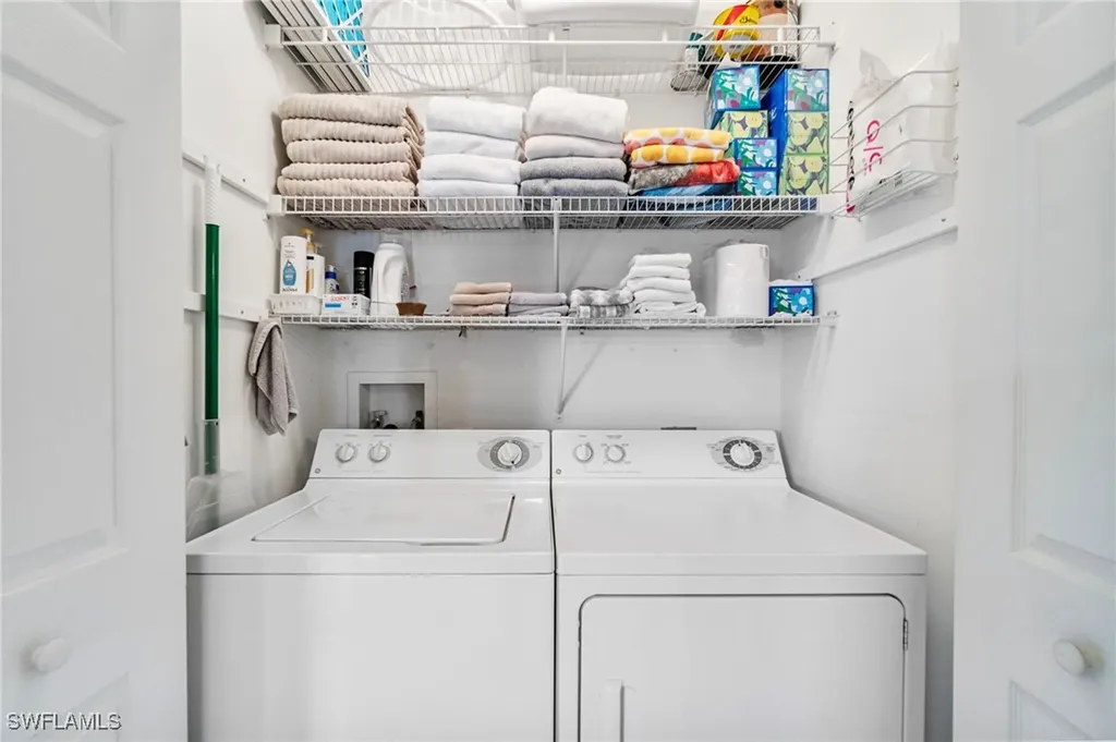 3965 Bishopwood Court E Naples FL 34114