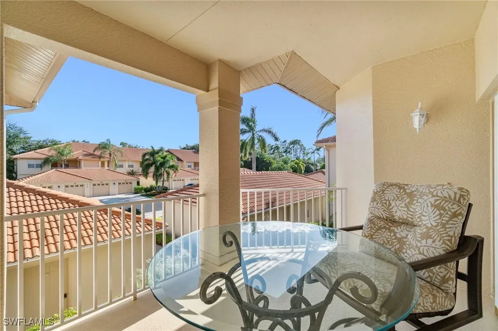 3965 Bishopwood Court E Naples FL 34114