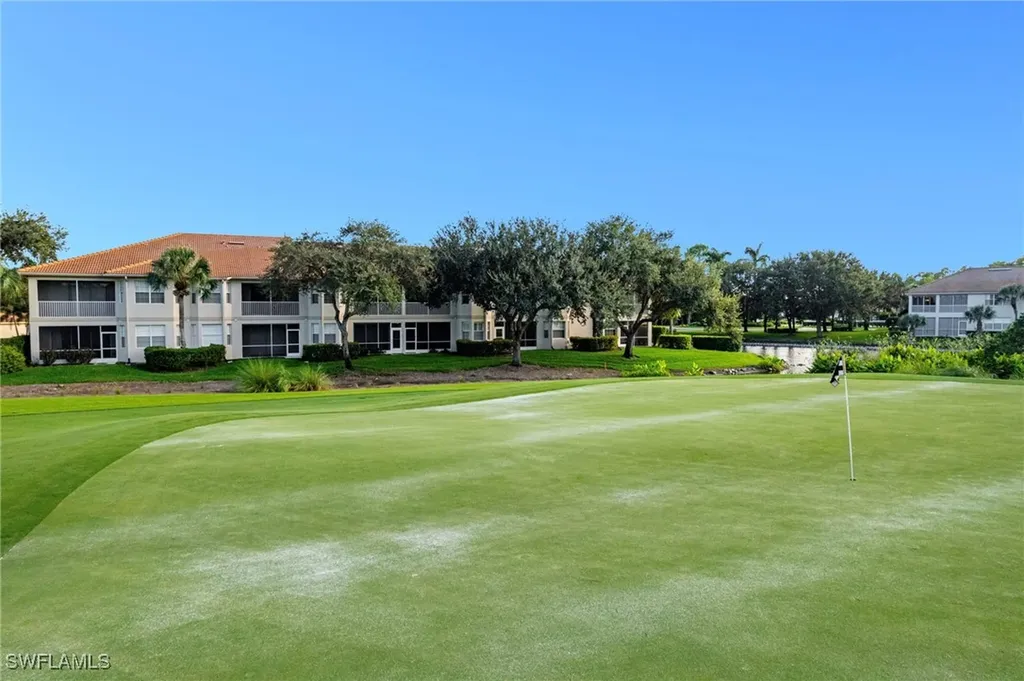 3965 Bishopwood Court E Naples FL 34114