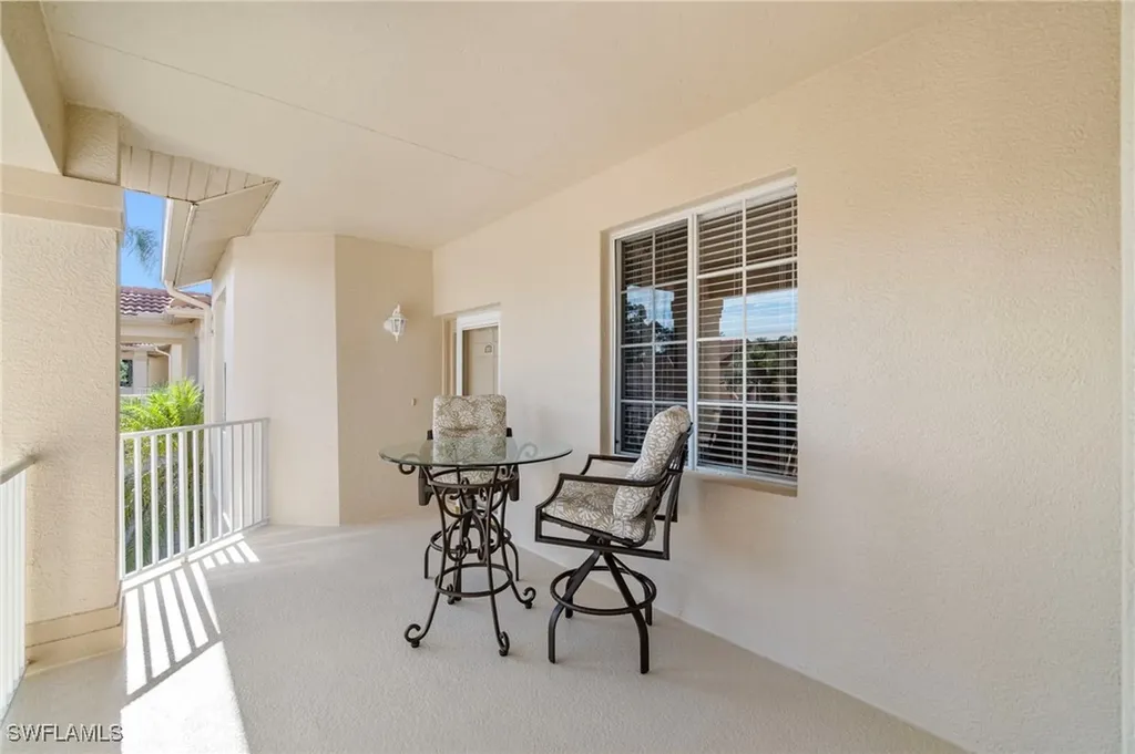 3965 Bishopwood Court E Naples FL 34114