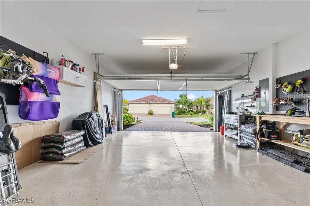 2656 Vine Avenue Naples FL 34120