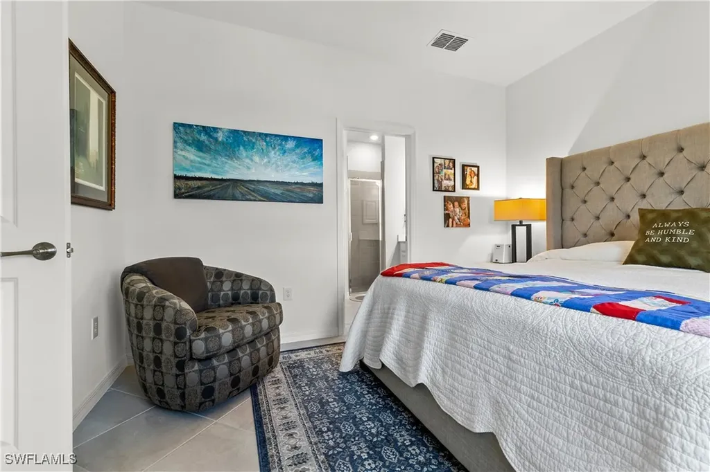 2656 Vine Avenue Naples FL 34120