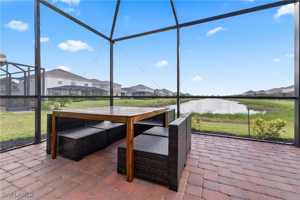 2656 Vine Avenue Naples FL 34120