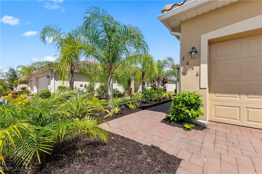 2656 Vine Avenue Naples FL 34120