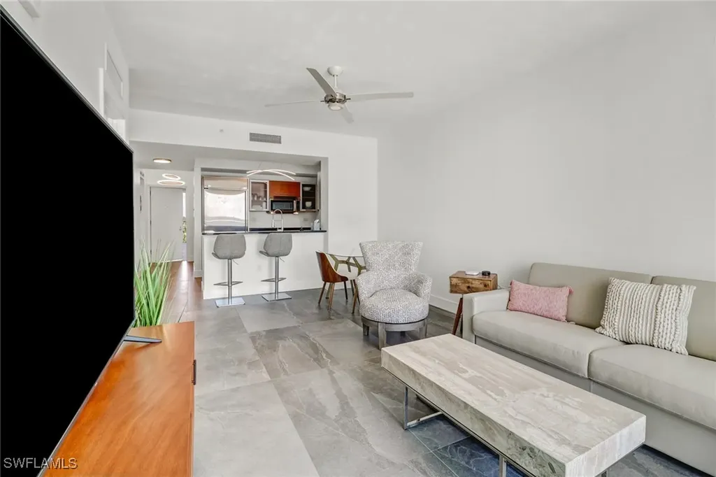 3000 Oasis Grand Boulevard Fort Myers FL 33916