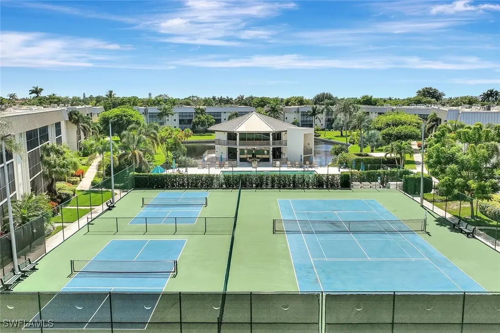 788 Park Shore Drive Naples FL 34103