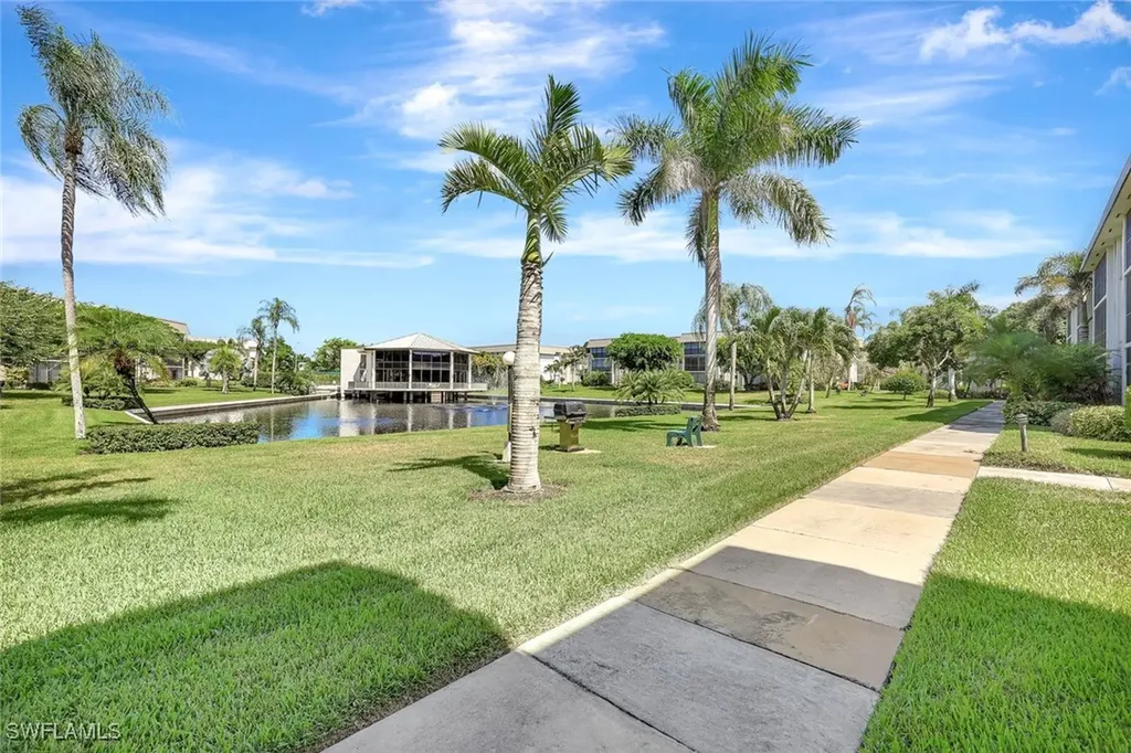 788 Park Shore Drive Naples FL 34103
