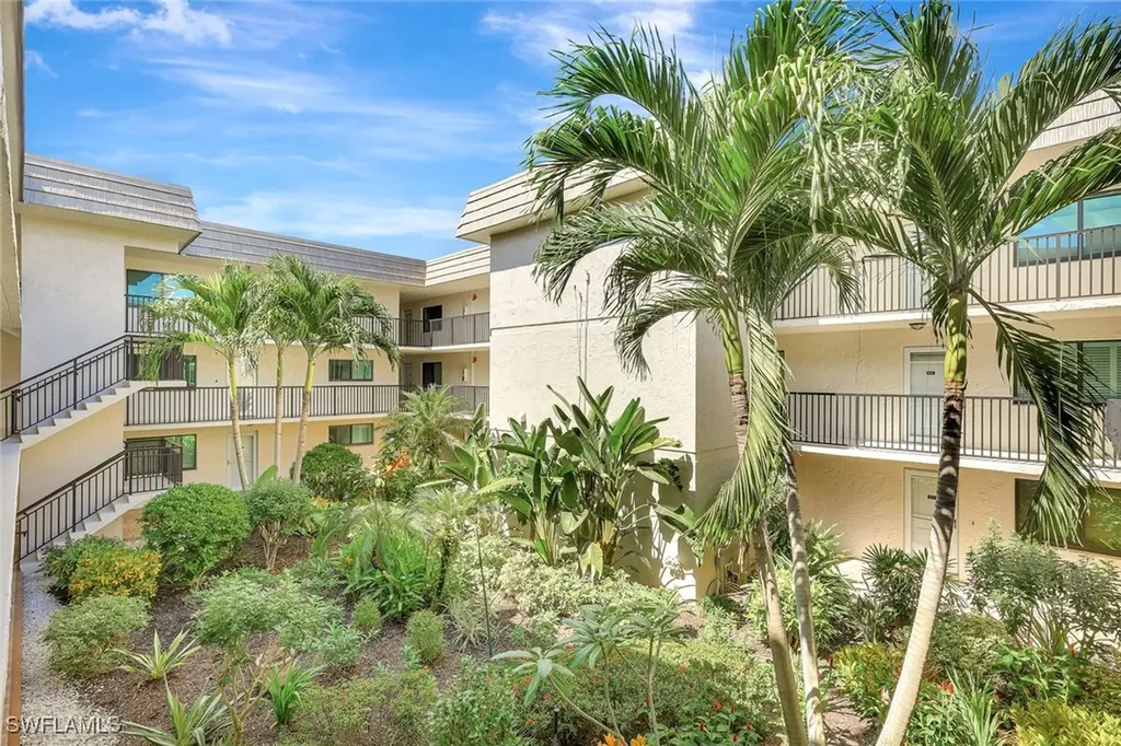 788 Park Shore Drive Naples FL 34103