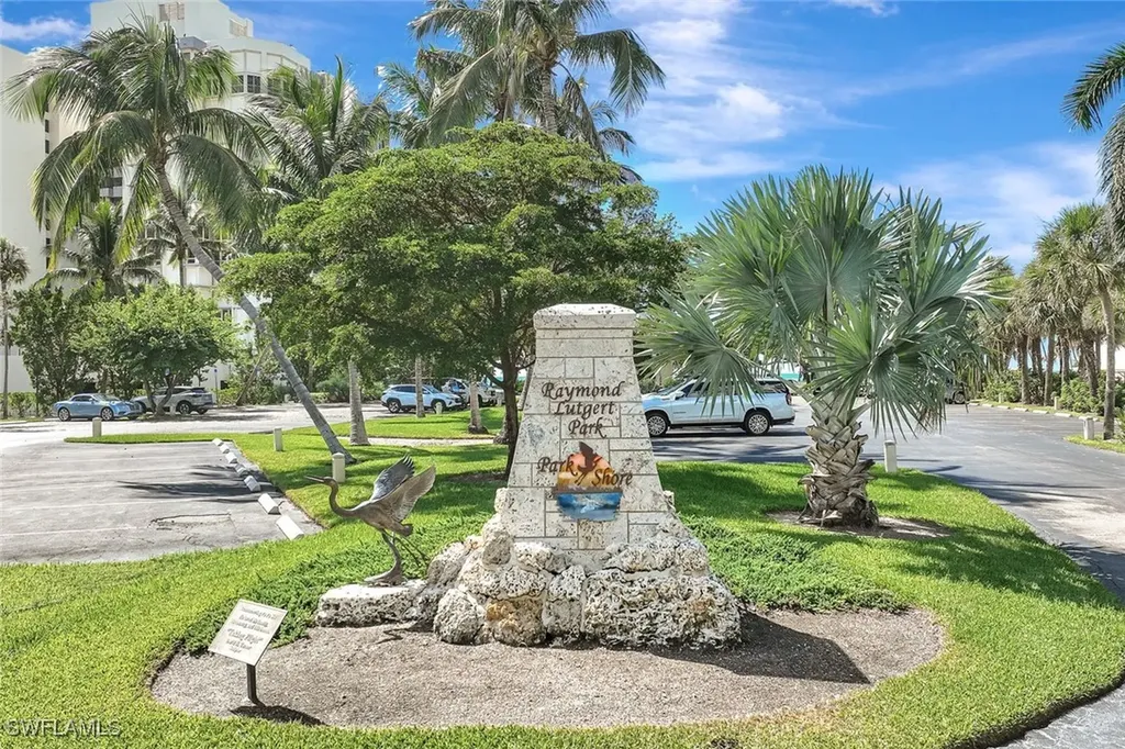 788 Park Shore Drive Naples FL 34103