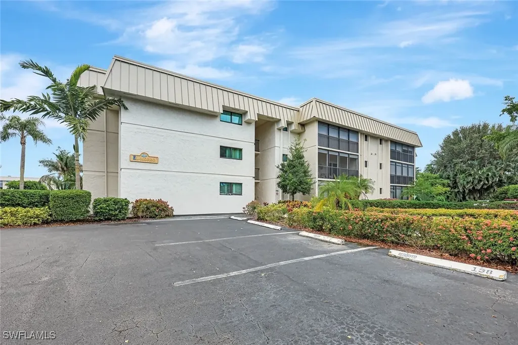 788 Park Shore Drive Naples FL 34103