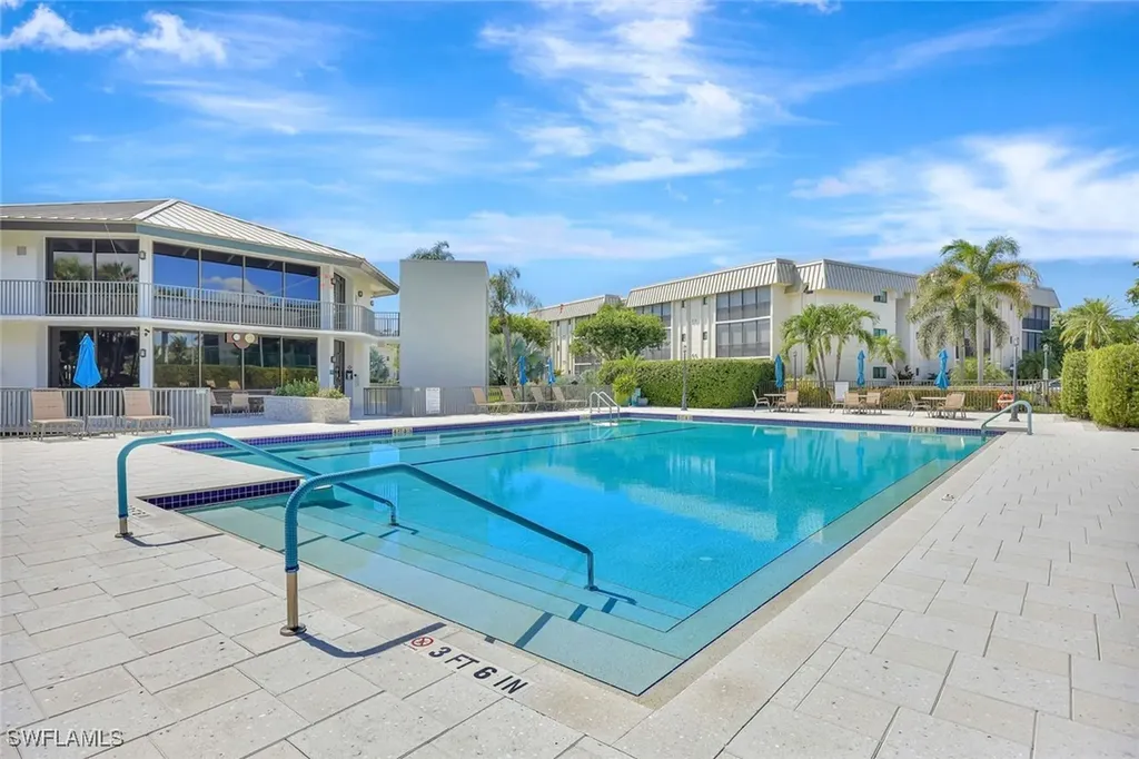 788 Park Shore Drive Naples FL 34103