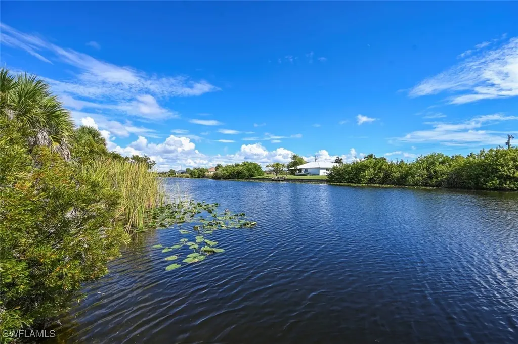 2700 NW 14th Terrace Cape Coral FL 33993