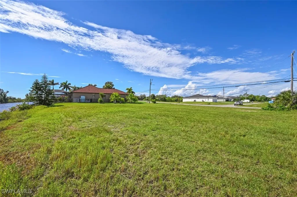 2700 NW 14th Terrace Cape Coral FL 33993