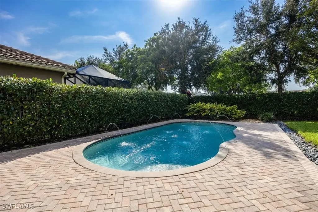 13800 Luna Drive Naples FL 34109