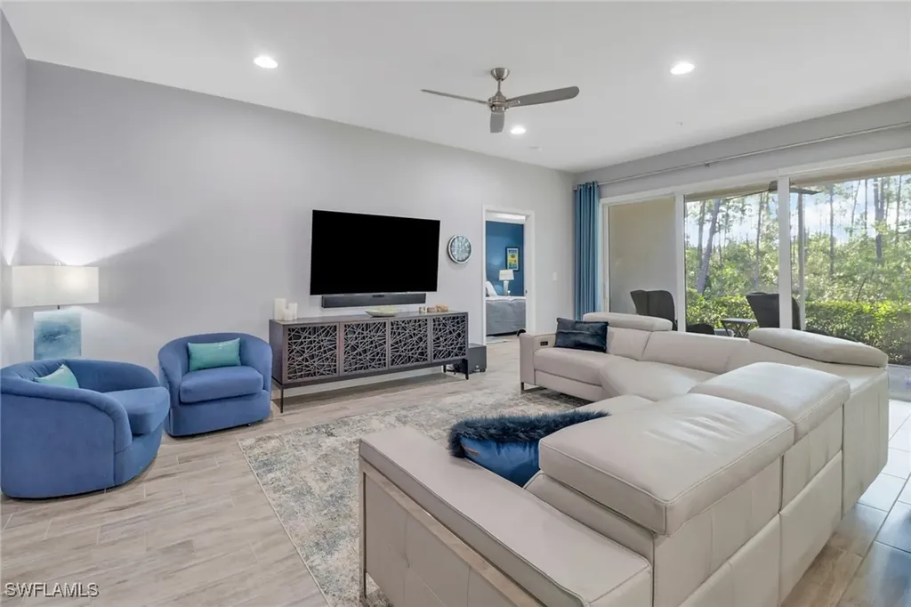 6973 Avalon Circle Naples FL 34112