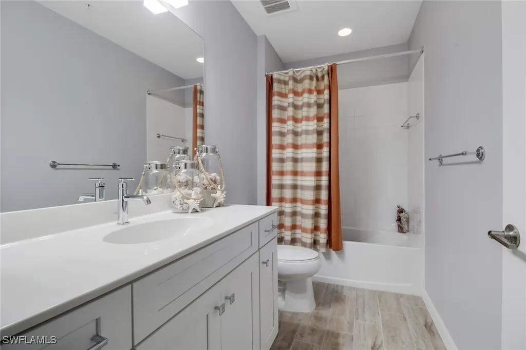 6973 Avalon Circle Naples FL 34112