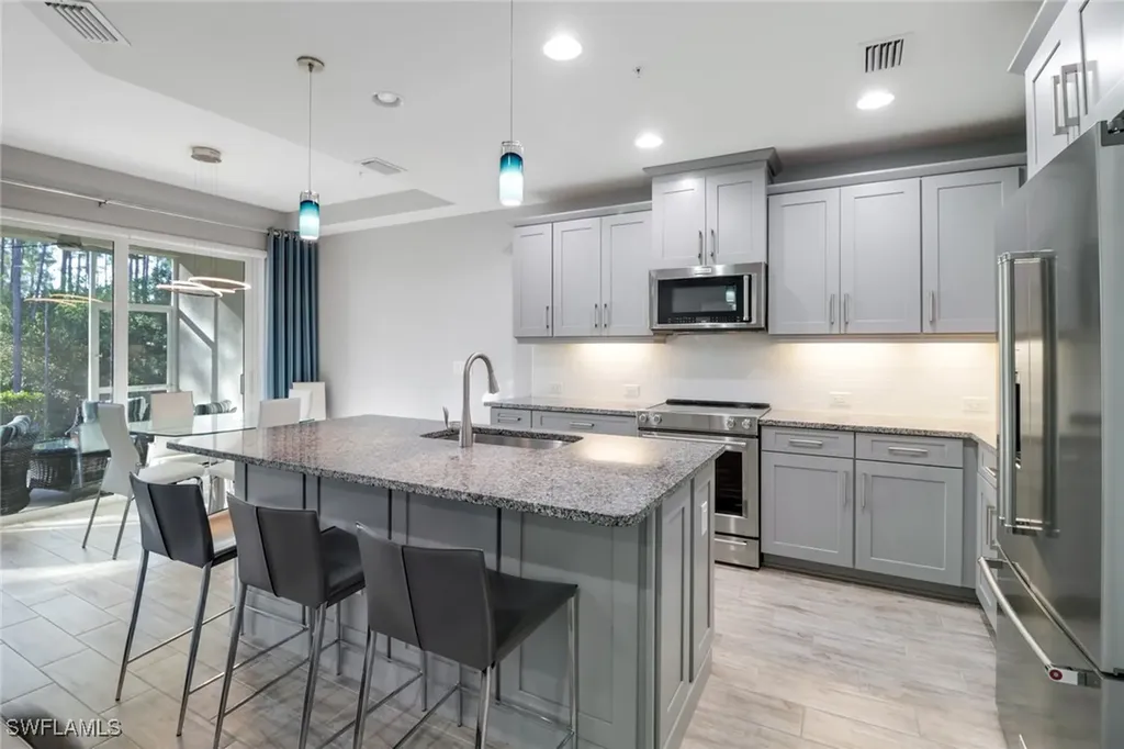 6973 Avalon Circle Naples FL 34112