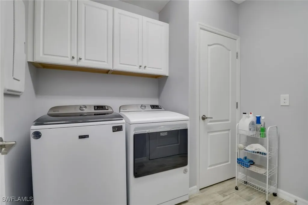 6973 Avalon Circle Naples FL 34112