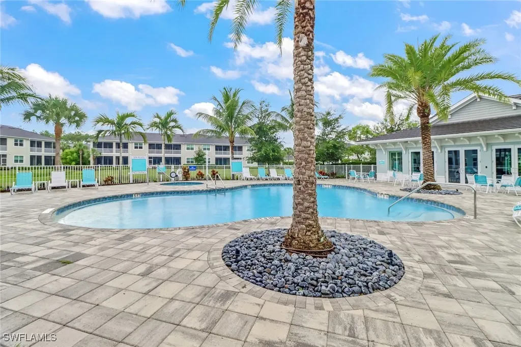 6973 Avalon Circle Naples FL 34112