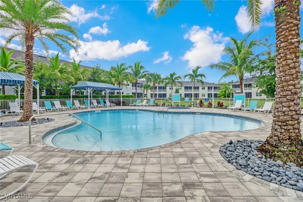 6973 Avalon Circle Naples FL 34112