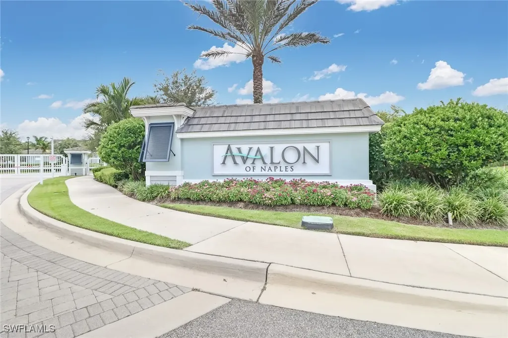 6973 Avalon Circle Naples FL 34112