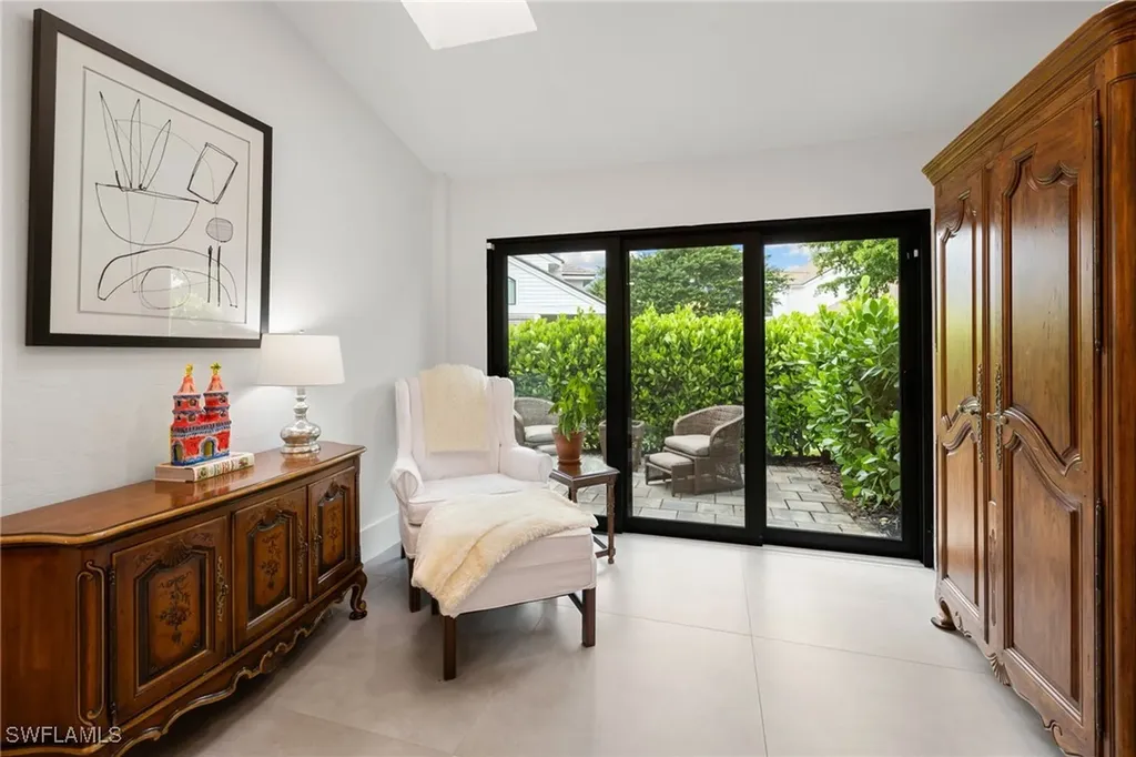 4006 Crayton Road Naples FL 34103