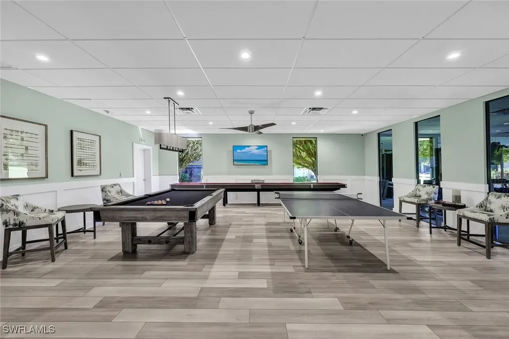 4006 Crayton Road Naples FL 34103