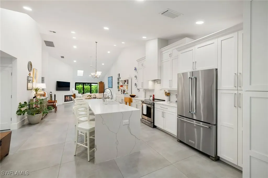 4006 Crayton Road Naples FL 34103