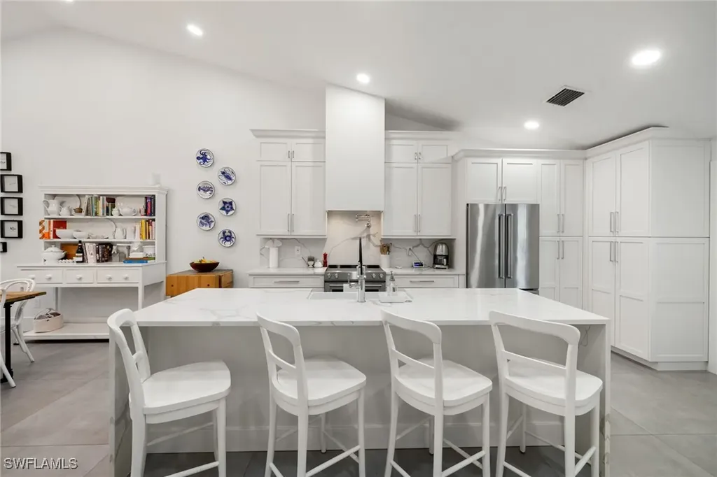 4006 Crayton Road Naples FL 34103