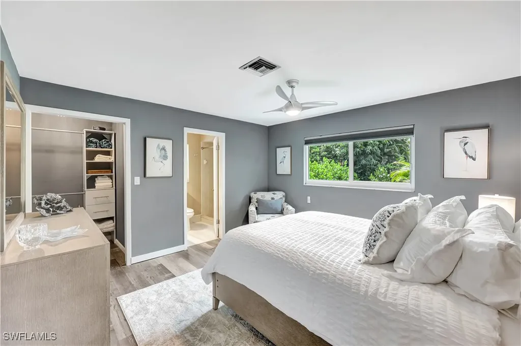 532 99th Avenue N Naples FL 34108