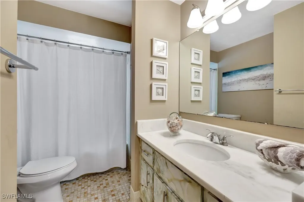 532 99th Avenue N Naples FL 34108