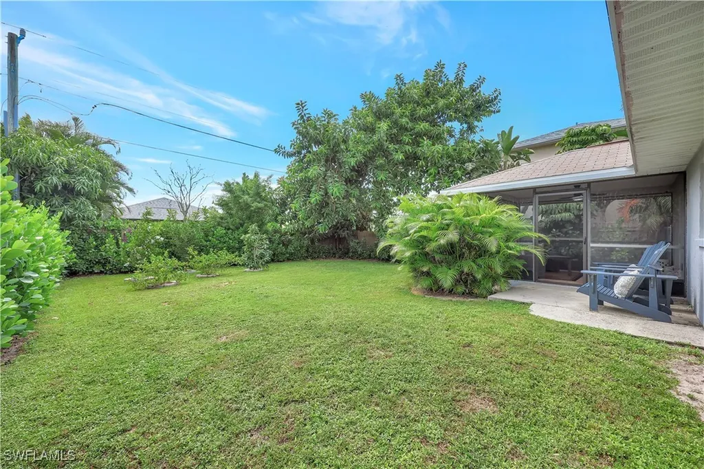 532 99th Avenue N Naples FL 34108