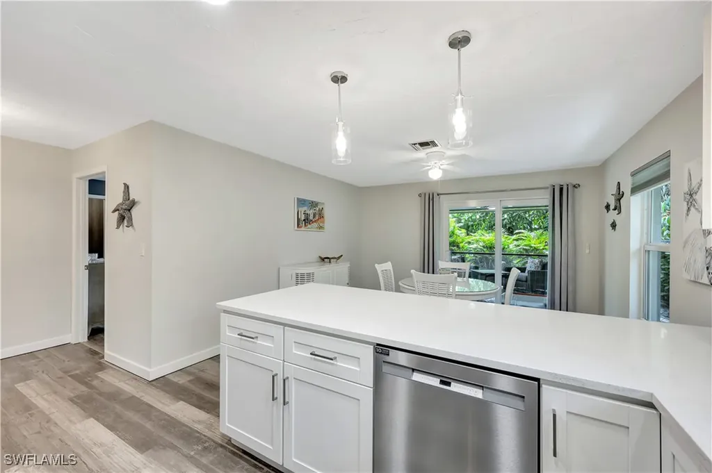 532 99th Avenue N Naples FL 34108
