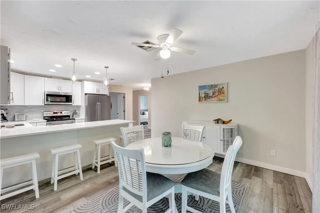 532 99th Avenue N Naples FL 34108