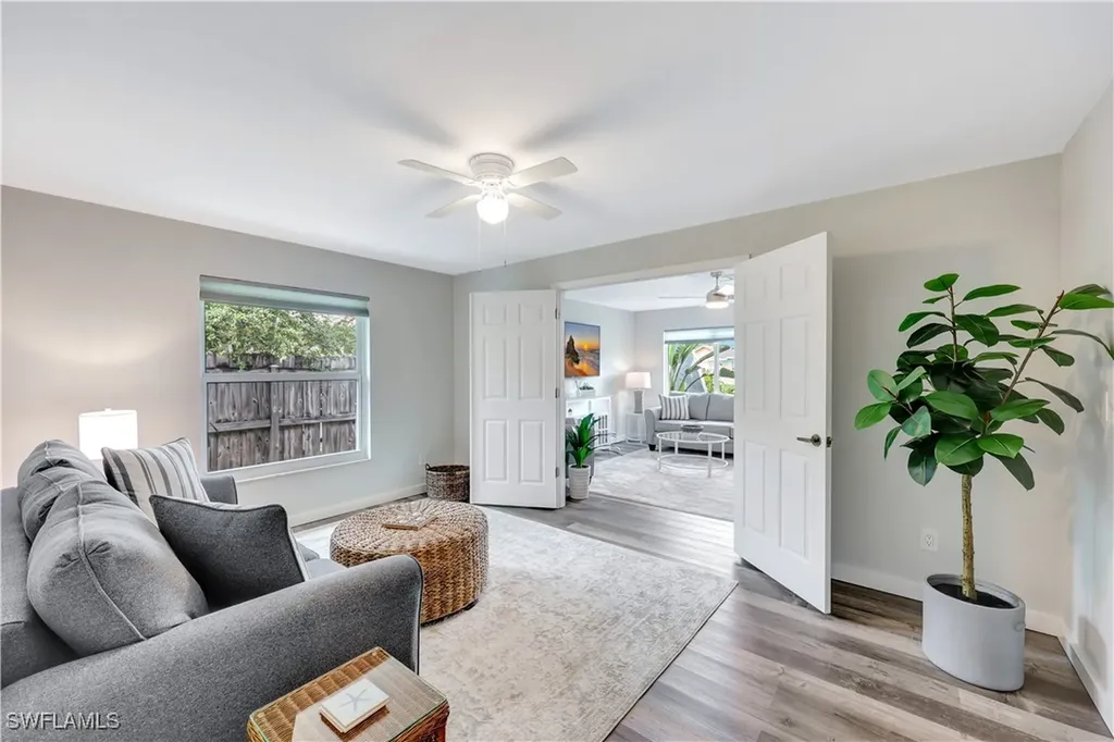 532 99th Avenue N Naples FL 34108