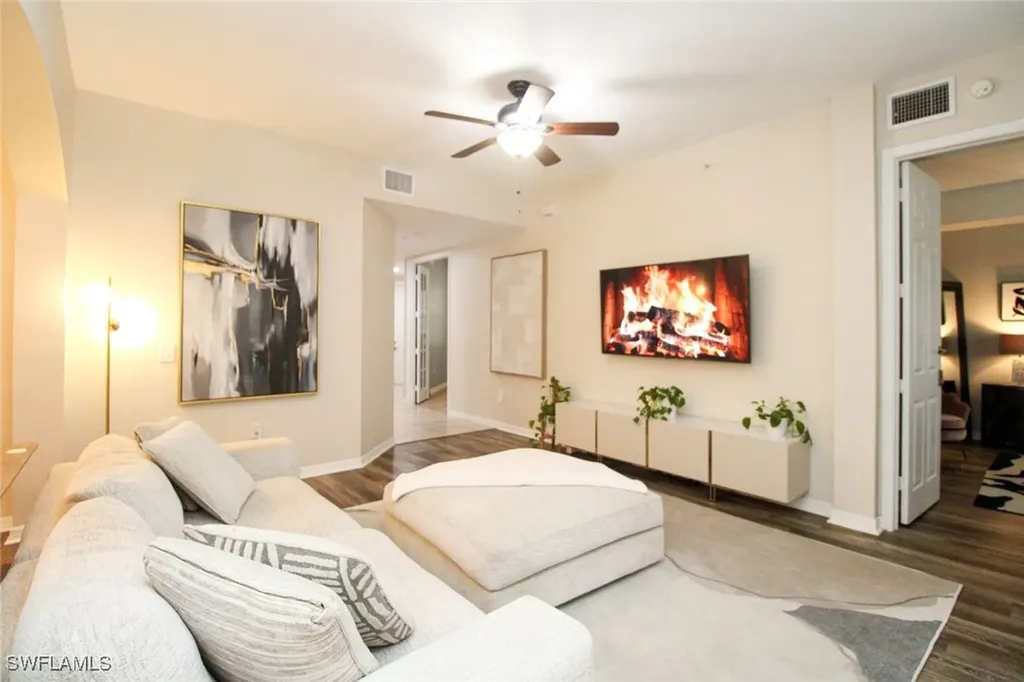 1355 Mariposa Circle Naples FL 34105