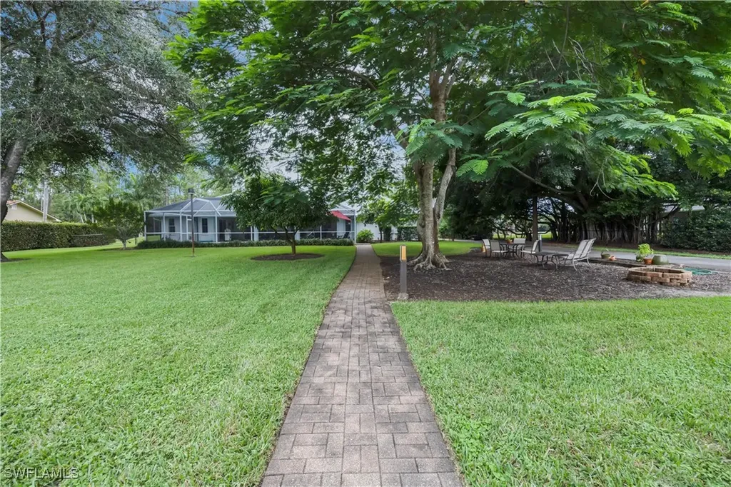 5520 Cynthia Lane Naples FL 34112