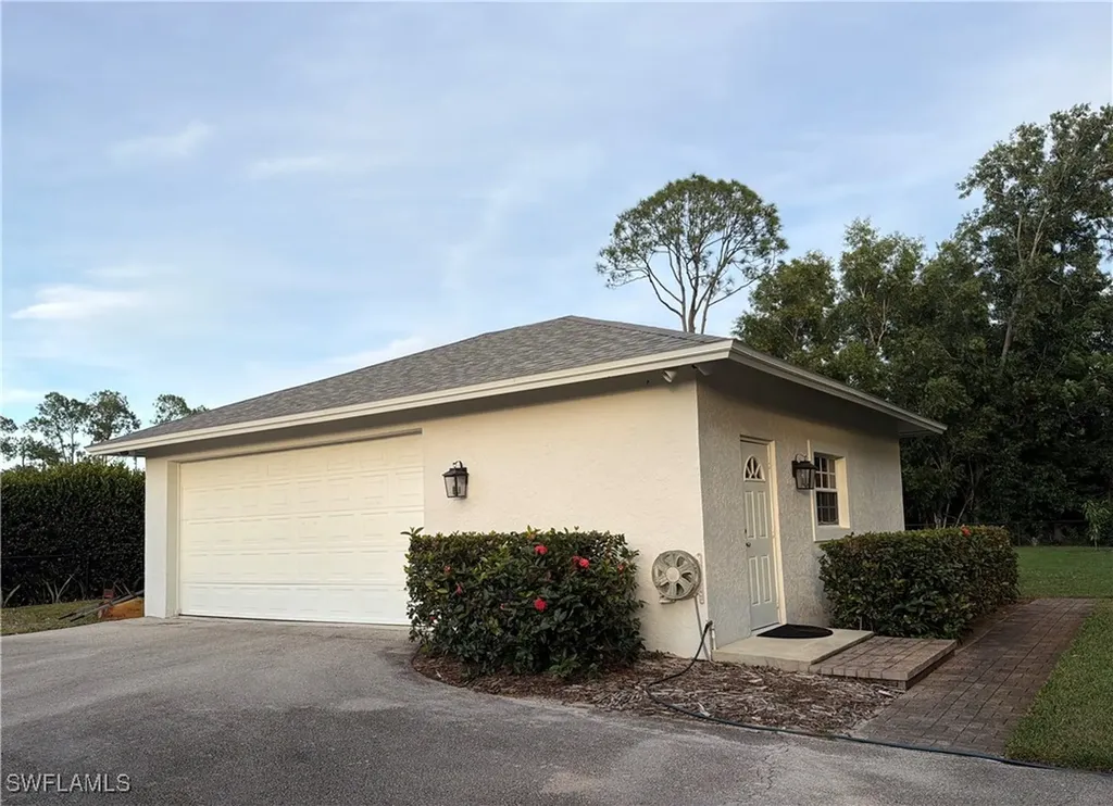 5520 Cynthia Lane Naples FL 34112