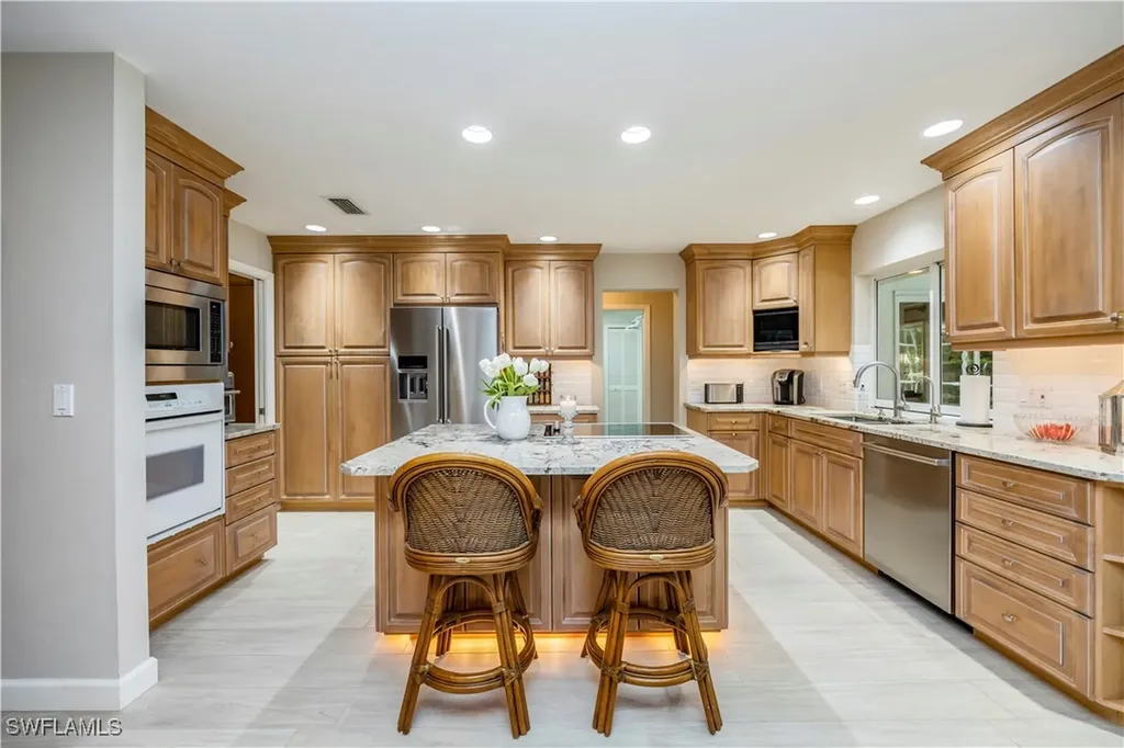 5520 Cynthia Lane Naples FL 34112